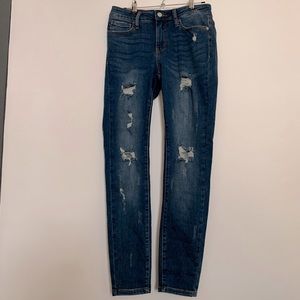 Judy Blue Distressed Skinny Jeans